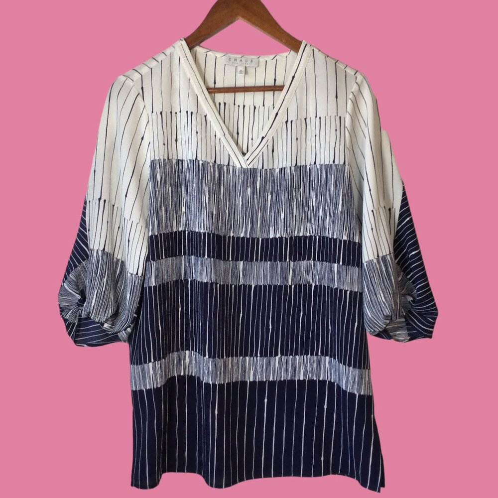 Chaus New York White & Navy Blue Blouse Size Small